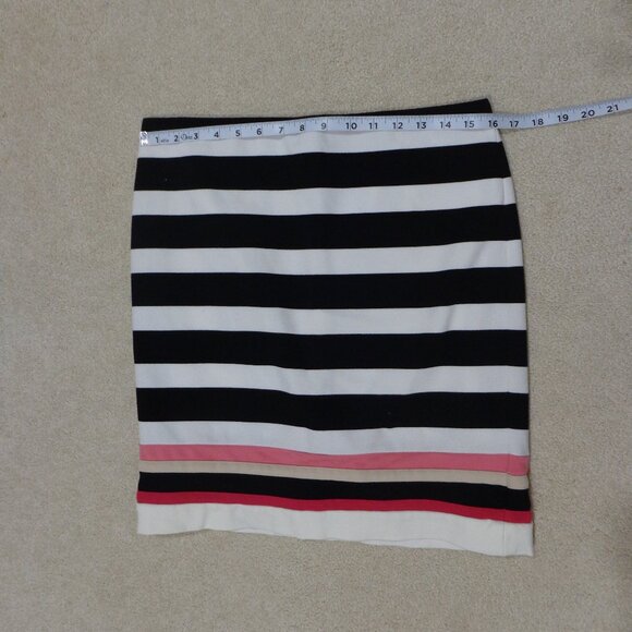 White House Black Market Woman’s Multicolored Striped Skirt Size 8 - Picture 4 of 8